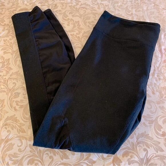 Fabletics Black Leggings Sz Medium Gorgeous - Picture 1 of 5